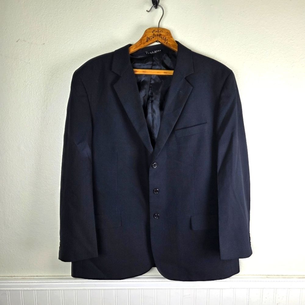 Men's Hugo Boss Classic Three Button Navy Blue Pinstriped Blazer Jacket 44S